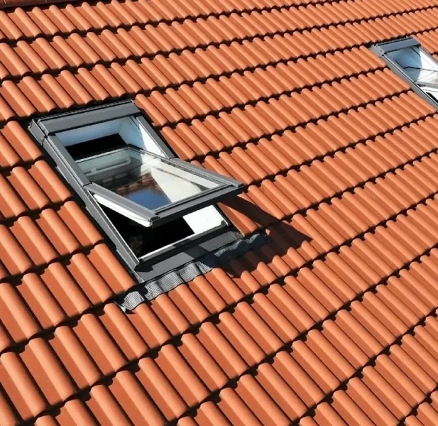 Couvreur Saint-Herblain 7 Les Petits Couvreurs de la Loire - Pose et installation de fenêtre de toit - Velux