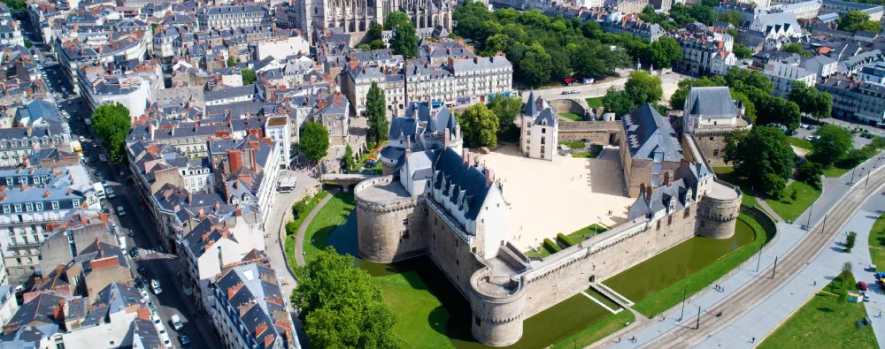 Couvreur à Nantes 1 Les Petits Couvreurs de la Loire - Couvreur à Nantes